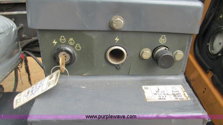 image for item G9292 Case 6010 Turbo horizontal directional drill