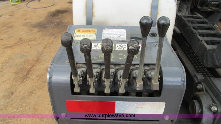 image for item G9292 Case 6010 Turbo horizontal directional drill