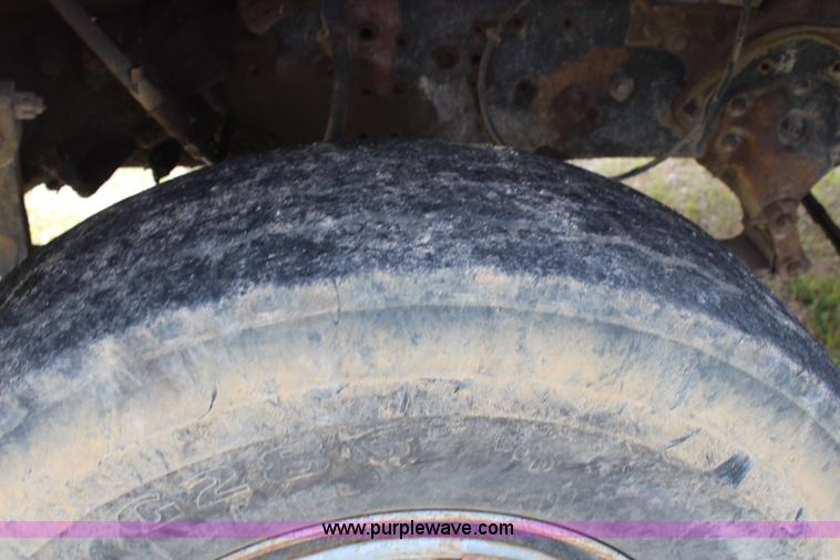 image for item H2560 1978 Ford 8000 dump truck