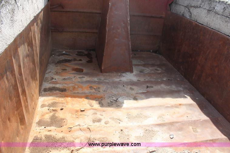 image for item H2560 1978 Ford 8000 dump truck