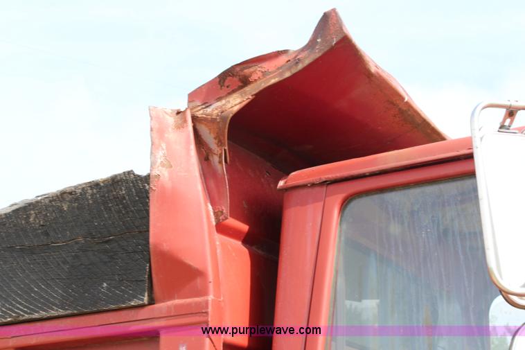 image for item H2560 1978 Ford 8000 dump truck