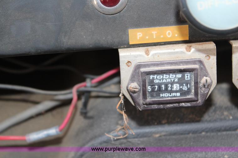 image for item H2569 1994 International 4800 bucket truck