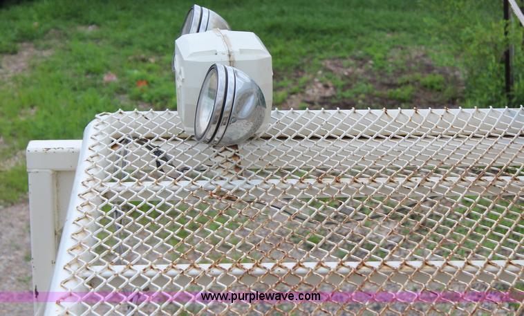 image for item H2569 1994 International 4800 bucket truck