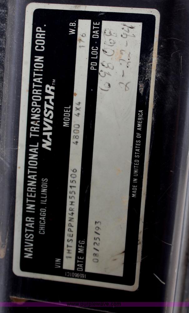 image for item H2569 1994 International 4800 bucket truck