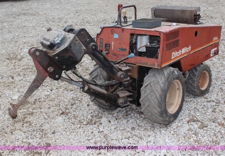 image for item H2570 Ditch Witch 255SX vibratory plow