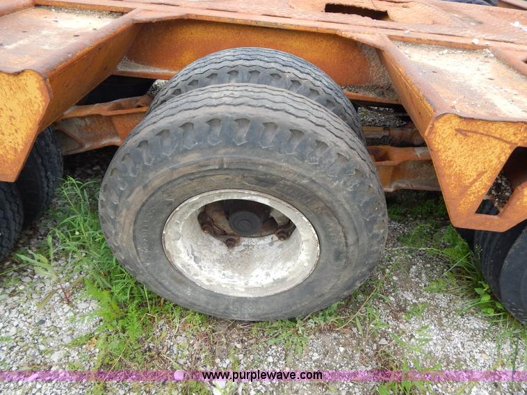 image for item H3322 1979 Load King triple axle lowboy trailer