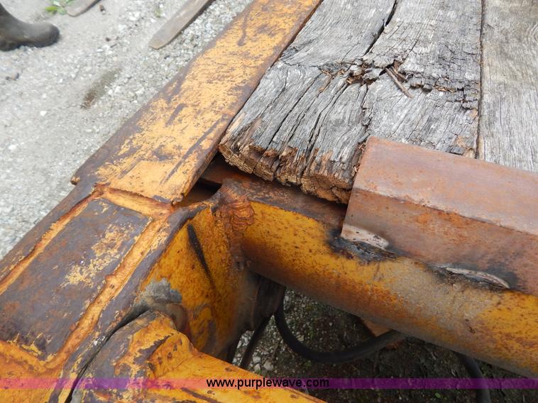 image for item H3322 1979 Load King triple axle lowboy trailer