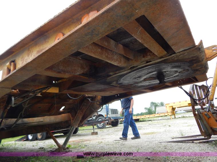 image for item H3322 1979 Load King triple axle lowboy trailer