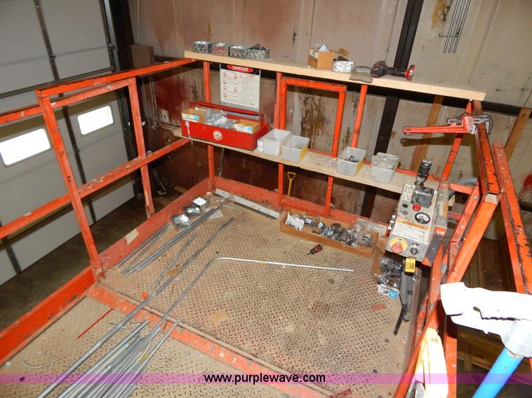 image for item H3819 2000 Skyjack SJ8841-E scissor lift