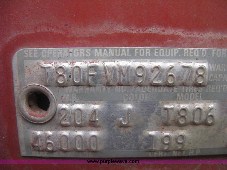 image for item H5422 1972 Ford 800 crane truck