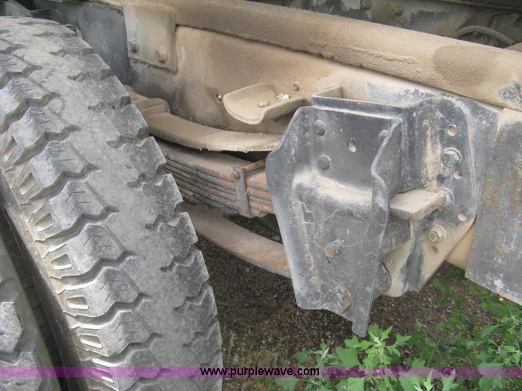 image for item H5423 1986 International 1654 scissor dump bed truck