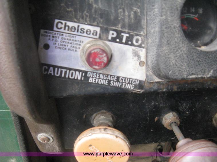 image for item H5423 1986 International 1654 scissor dump bed truck