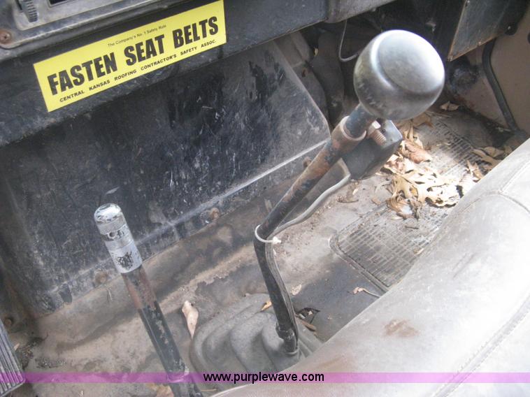 image for item H5423 1986 International 1654 scissor dump bed truck