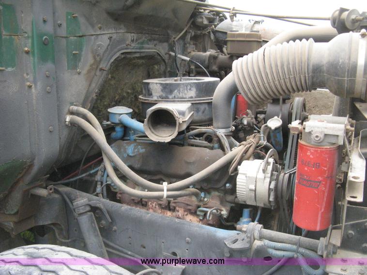 image for item H5423 1986 International 1654 scissor dump bed truck