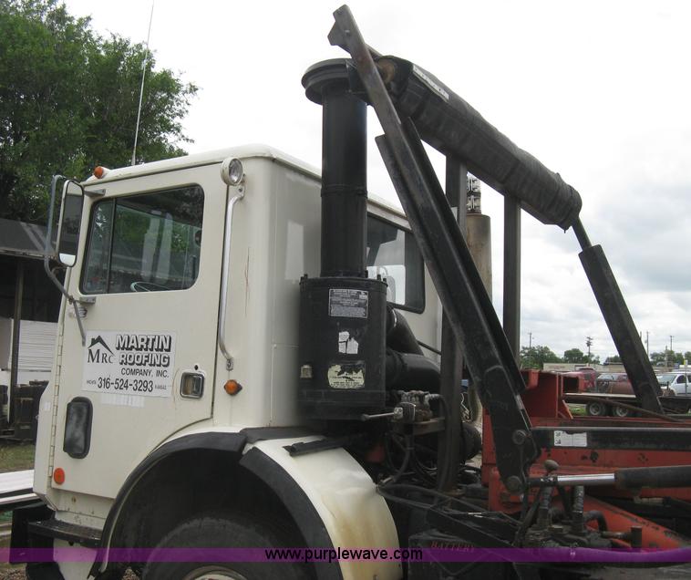 image for item H5424 1984 Mack MR686S roll-off truck