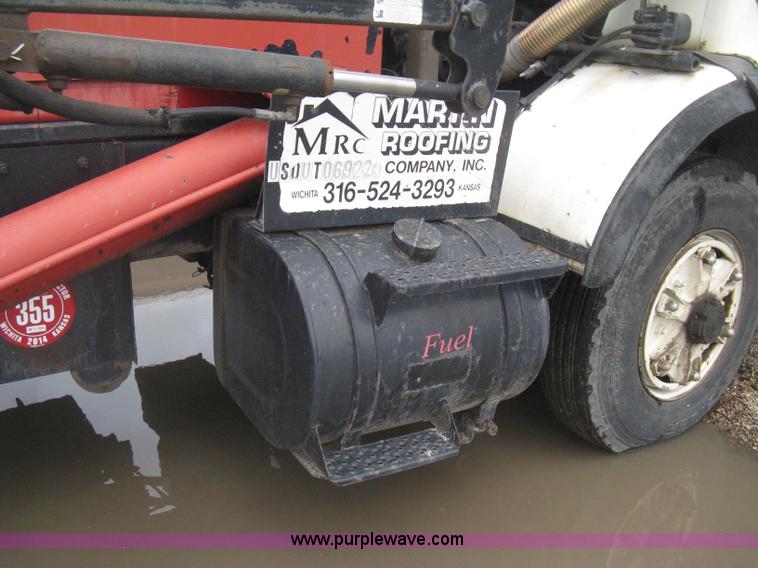 image for item H5424 1984 Mack MR686S roll-off truck