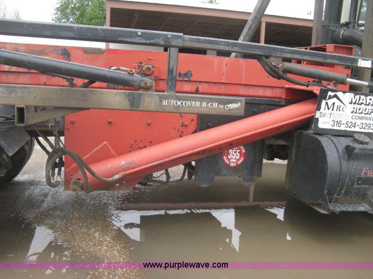 image for item H5424 1984 Mack MR686S roll-off truck