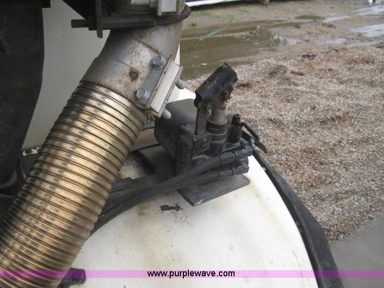 image for item H5424 1984 Mack MR686S roll-off truck