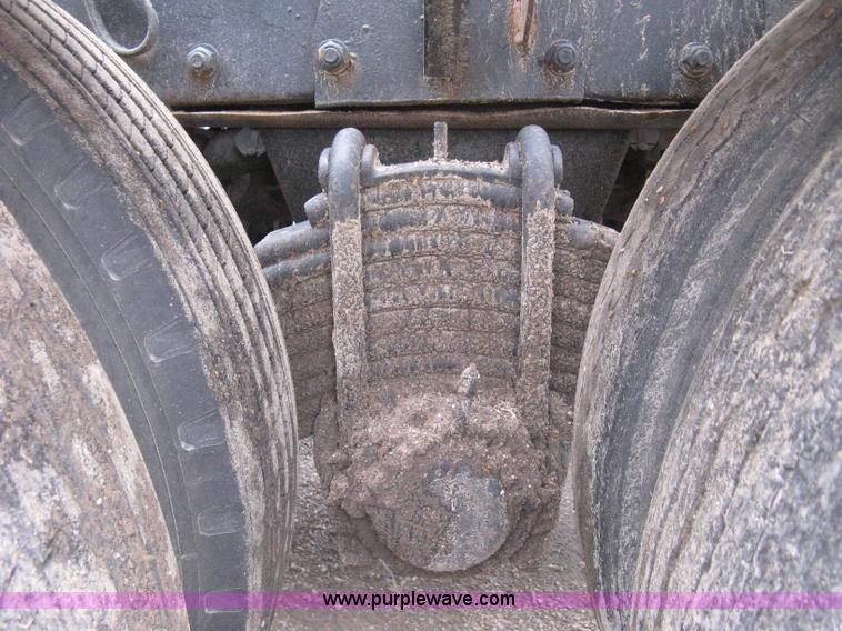 image for item H5424 1984 Mack MR686S roll-off truck