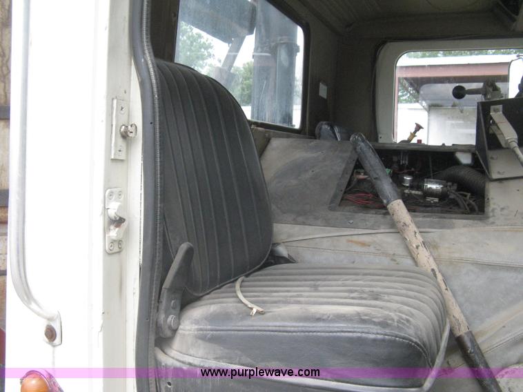 image for item H5424 1984 Mack MR686S roll-off truck