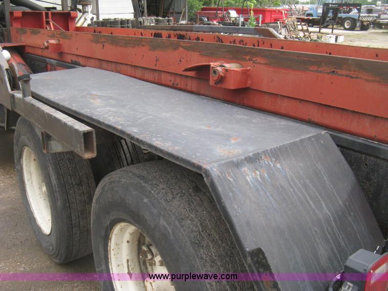 image for item H5424 1984 Mack MR686S roll-off truck