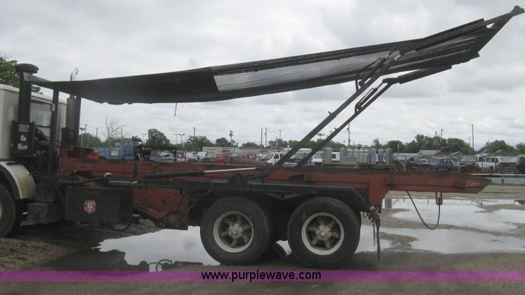 image for item H5424 1984 Mack MR686S roll-off truck