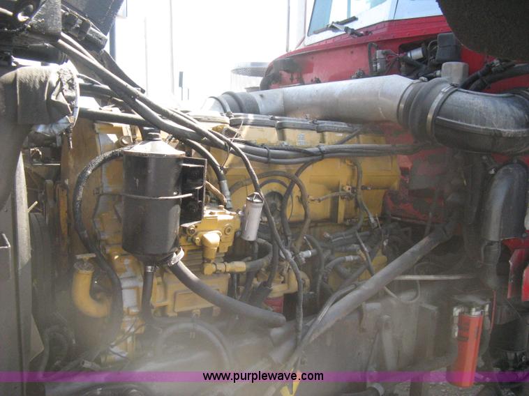 image for item H5425 1998 Peterbilt 379 semi truck