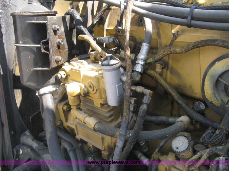 image for item H5425 1998 Peterbilt 379 semi truck