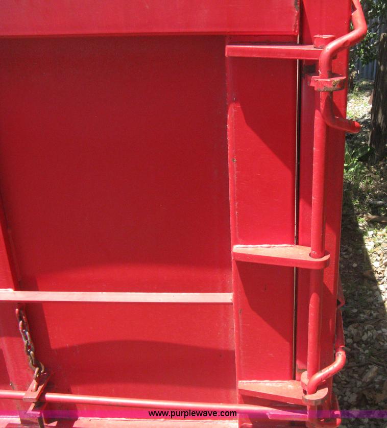 image for item H5427 2000 KL Metal Fab roll off dumpster