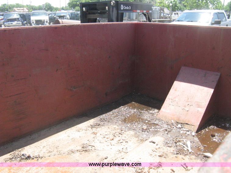 image for item H5427 2000 KL Metal Fab roll off dumpster