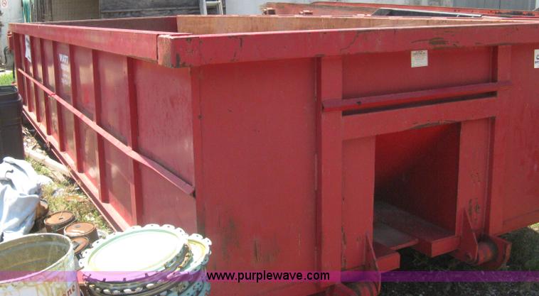 image for item H5428 2001 KL Metal Fab roll off dumpster