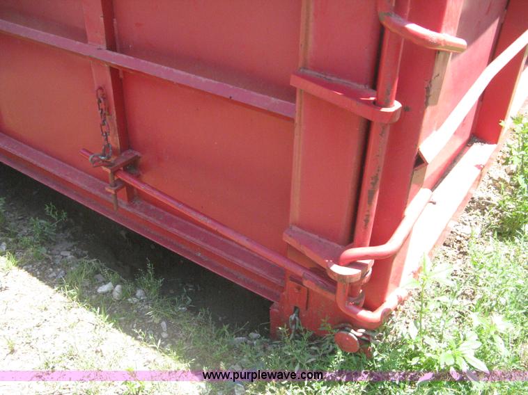 image for item H5428 2001 KL Metal Fab roll off dumpster
