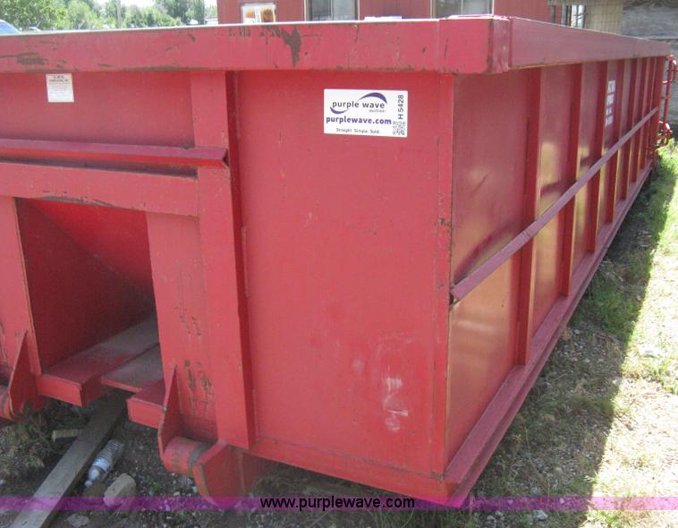 image for item H5428 2001 KL Metal Fab roll off dumpster