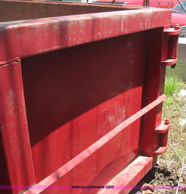 image for item H5429 2001 KL Metal Fab roll off dumpster