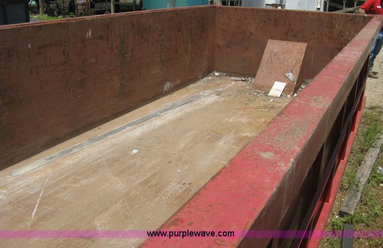 image for item H5429 2001 KL Metal Fab roll off dumpster