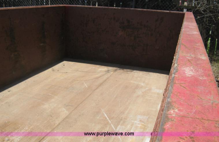 image for item H5429 2001 KL Metal Fab roll off dumpster