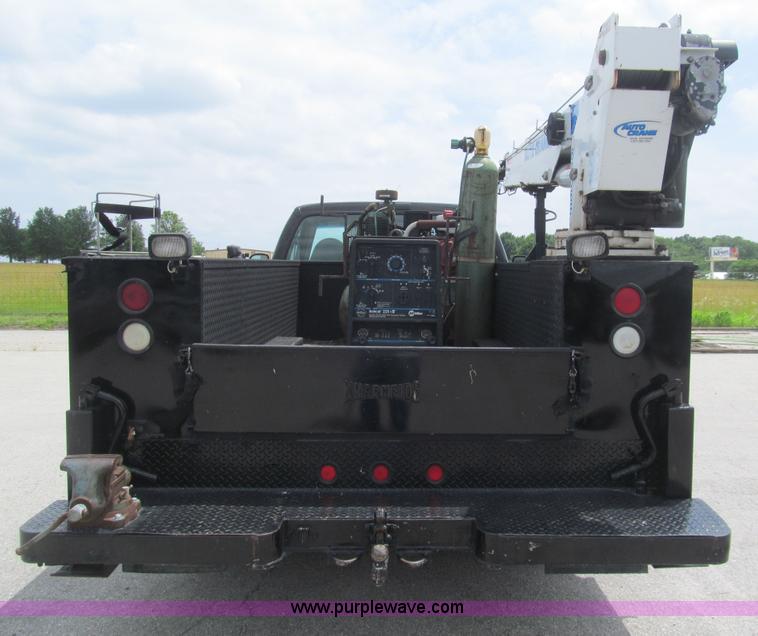 image for item H8968 2000 Ford F550 Super Duty XLT utility truck