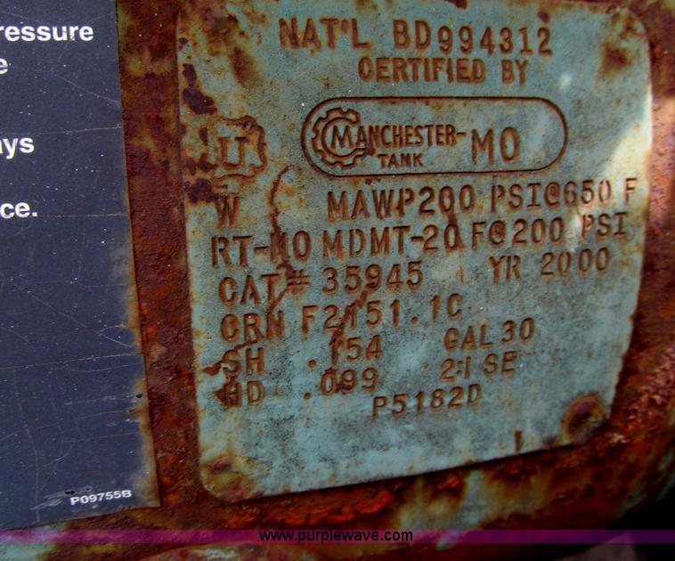 image for item H8968 2000 Ford F550 Super Duty XLT utility truck