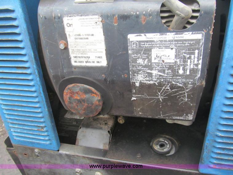 image for item H8968 2000 Ford F550 Super Duty XLT utility truck