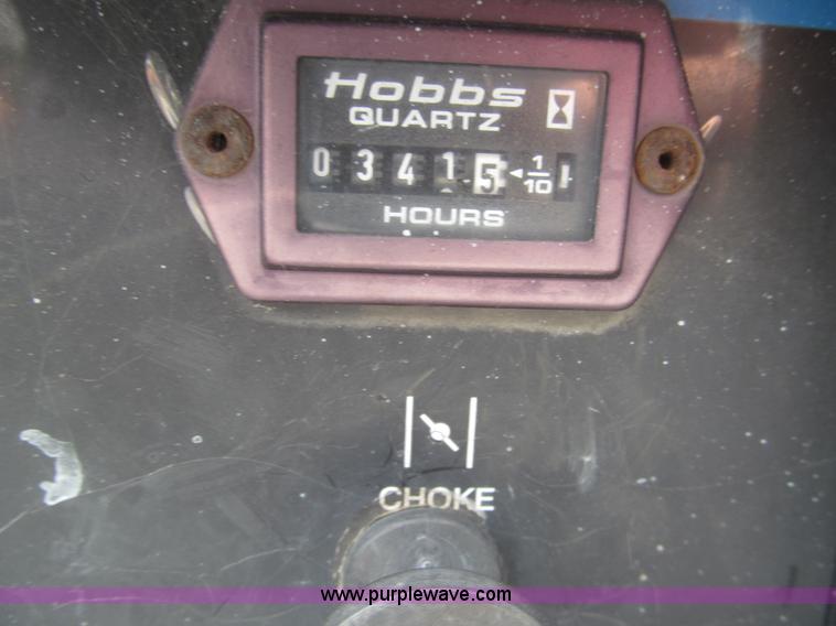 image for item H8968 2000 Ford F550 Super Duty XLT utility truck