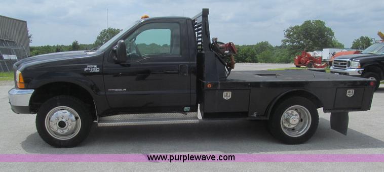 image for item H8969 2000 Ford F450 Super Duty XL flatbed truck