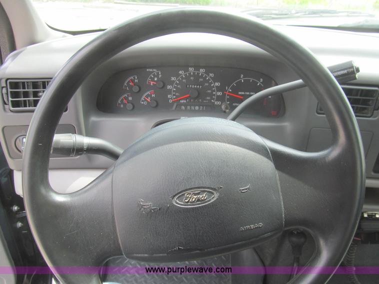 image for item H8969 2000 Ford F450 Super Duty XL flatbed truck