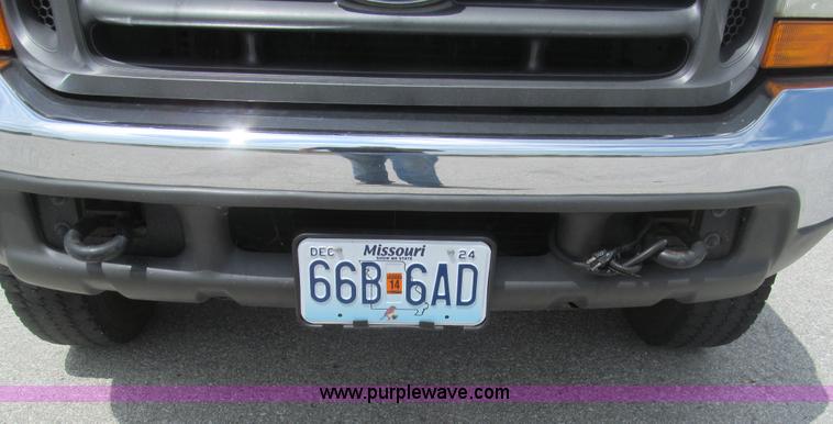 image for item H8969 2000 Ford F450 Super Duty XL flatbed truck