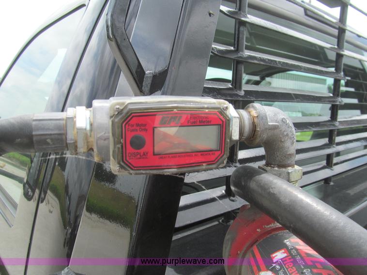 image for item H8969 2000 Ford F450 Super Duty XL flatbed truck