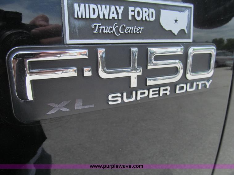 image for item H8969 2000 Ford F450 Super Duty XL flatbed truck