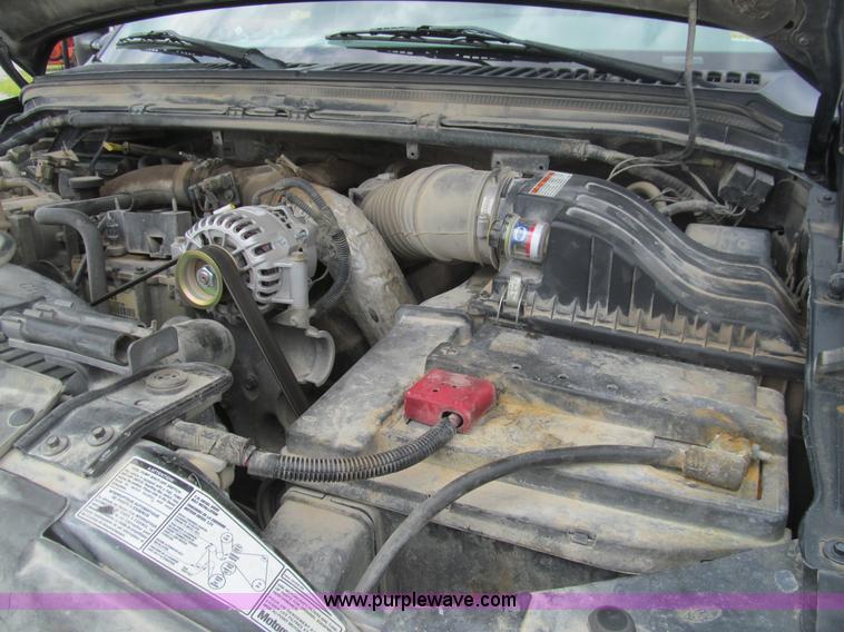 image for item H8970 1999 Ford F550 Super Duty XLT flatbed truck