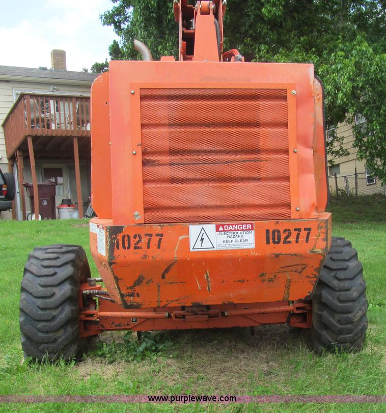 image for item H8972 2001 Snorkel TB60RW boom lift
