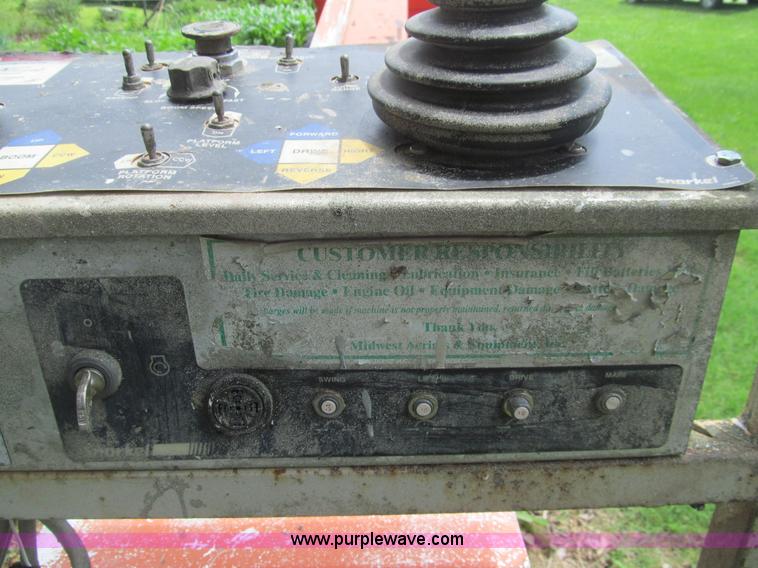 image for item H8972 2001 Snorkel TB60RW boom lift