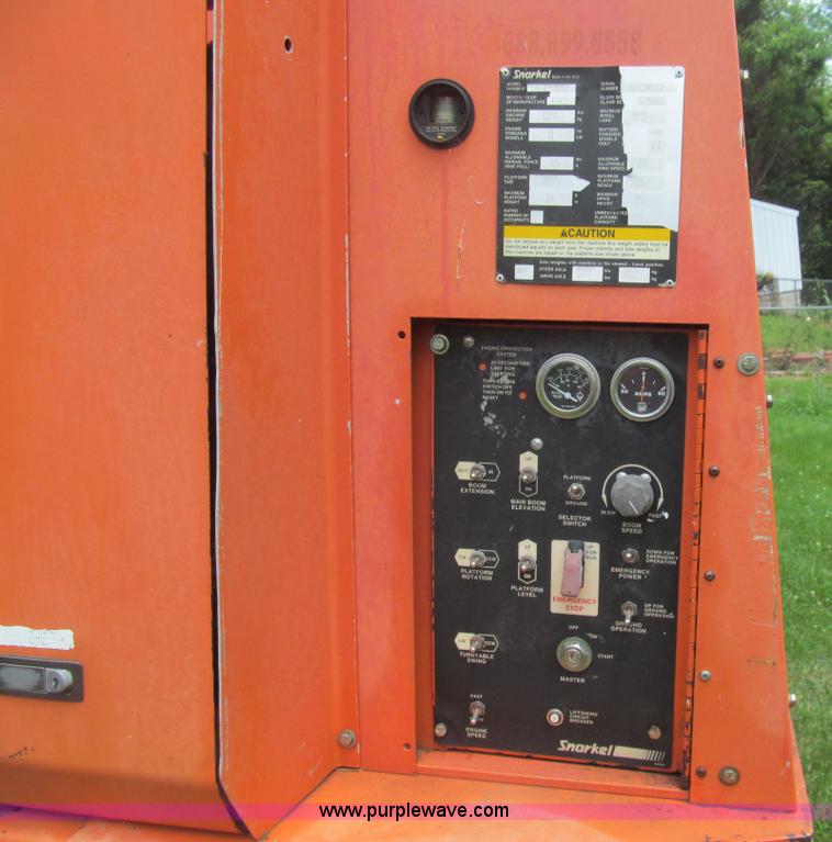 image for item H8972 2001 Snorkel TB60RW boom lift
