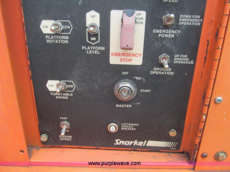 image for item H8972 2001 Snorkel TB60RW boom lift